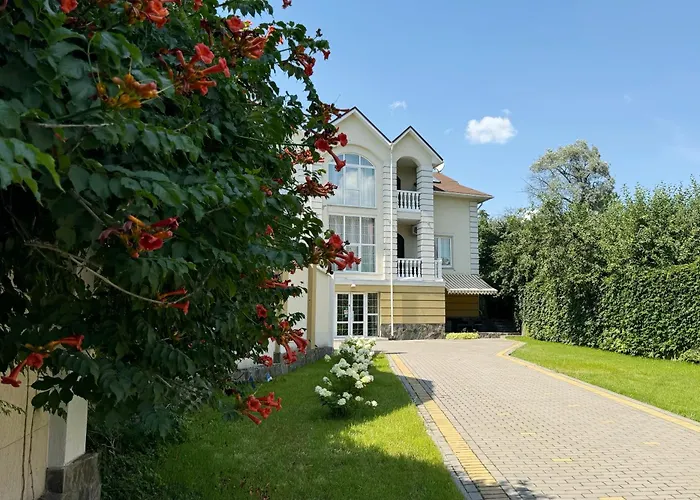 Shelter Hotel Київ